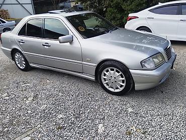 3 e30: Mercedes-Benz 240: 2.4 l | 1998 il — 5