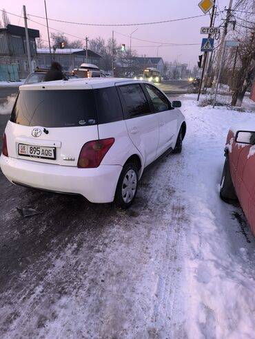 Toyota: Toyota ist: 2002 г., 1.3 л, Типтроник, Бензин, Хэтчбэк