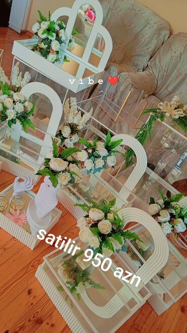 novruz xonca: 13 eded xonca satilir teze gullerle butun aksesuarlarla birlikde 950