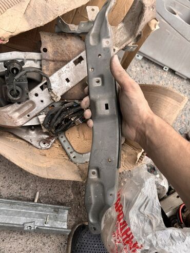 Другие автозапчасти: Запчасти для Mitsubishi space gear — 104