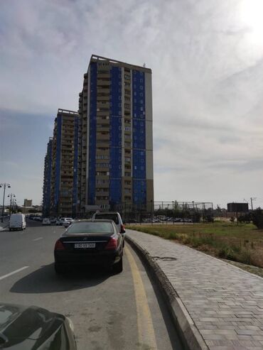 təmirsiz: Bakıxanov qəs., 3 otaqlı, Yeni tikili, 112 kv. m