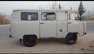 buxanka uaz: UAZ “Buxa” tipli mikroavtobus - Korpus: ağ rəngli, üç tərəfdən — 3