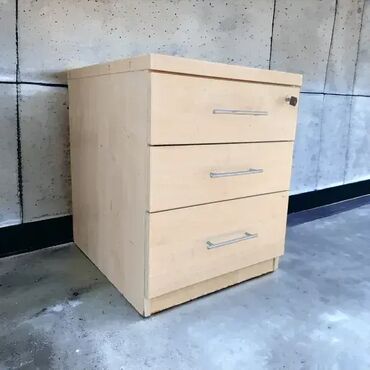 Komode: Ormari, stolovi, stolice, fiokari kancelarijski jasen Kvalitetan — 2