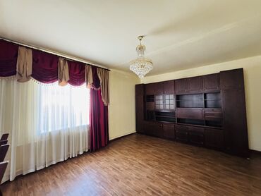 Продажа домов: Дом, 150 м², 11 комнат, Собственник, Старый ремонт at lalafo.kg — 36 Продажа домов: Дом, 150 м², 11 комнат, Собственник, Старый ремонт — 36