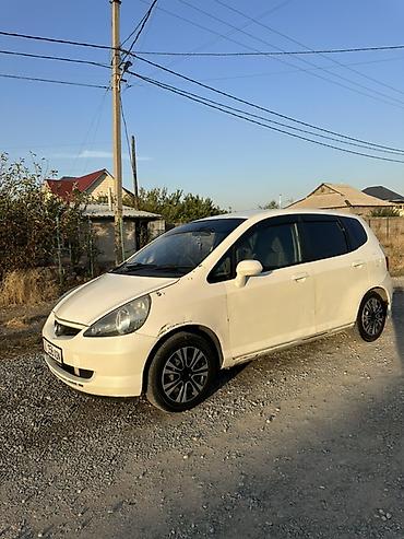 Honda: Honda Fit: 2002 г., 1.5 л, Вариатор, Бензин, Хэтчбэк — 4