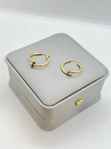 şexsi eşyalar: Boyunbağı, Cartier, Sarı qızıl — 6