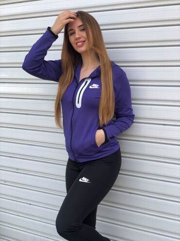 Gornji i donji deo: Likra
M - 2xl
3200 — 10