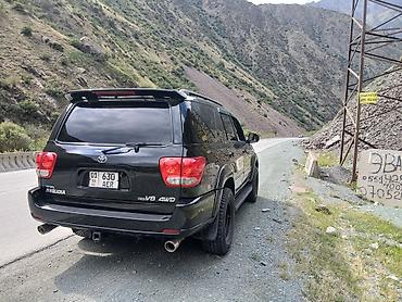 b class: Toyota Sequoia: 2002 г., 4.7 л, Автомат, Бензин, Внедорожник — 4