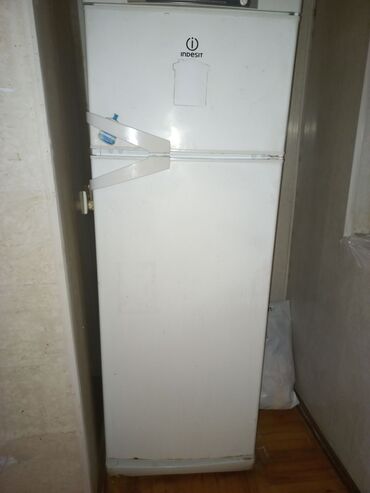 Soyuducular: Indesit, İkiqapılı, rəng - Ağ, İşlənmiş
