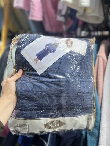 Другая женская одежда: Чтоб приятно было Душ и ванну принимать, Нужно всем в подарок Банный — 14