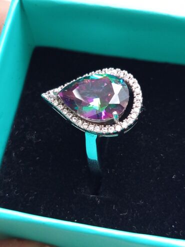 tek qaş: Кольцо, Топаз