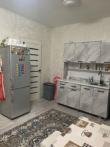 Продажа квартир: Продается квартира барачного типа. Две комнаты — 12