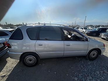 митсубиси спайс стар: Toyota Ipsum: 2000 г., 2 л, Автомат, Бензин, Минивэн — 4