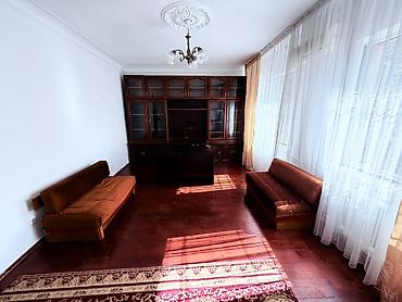 Үйлөрдү ижарага берүү: 250 м², 6 бөлмө жана андан көп, Матросов көч. — 3