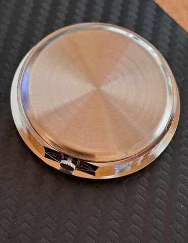 Auto oprema: Sat za automobil - zeleni Izuzetno lep dodatak za Vaš automobil na lalafo.rs — 5 Auto oprema: Sat za automobil - zeleni Izuzetno lep dodatak za Vaš automobil — 5