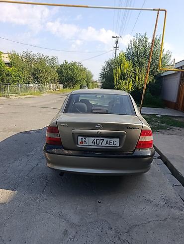 sprinter 4 4: Opel Vectra: 1997 г., 1.6 л, Механика, Бензин, Седан — 2