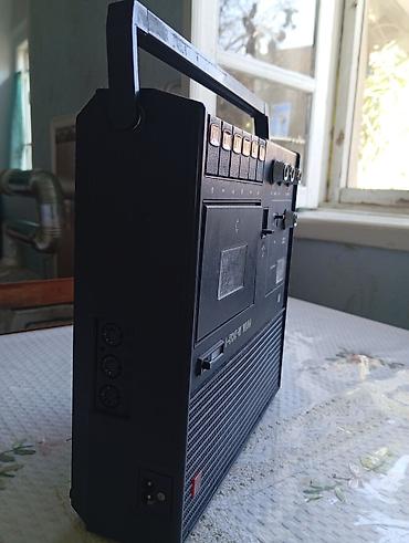 Ritm M-202-1 portativ kaset maqnitofonu Xüsusiyyətlər: - Kaset pleyer