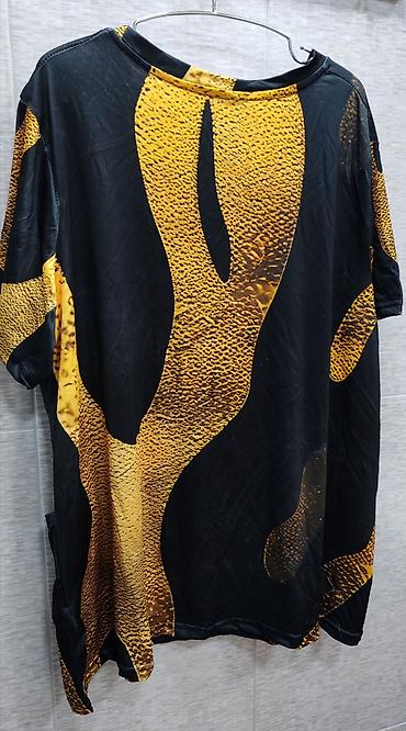 3xl: Футболка с карманами, новая, расцветка чёрно-золотистая, размер 3XL — 4