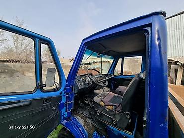 Унаа: Жеңил жүк ташуучу унаа, Mercedes-Benz, Стандарт, 3 т, Колдонулган — 4