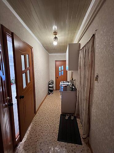 Продажа коттеджей и домов: Продаётся добротный дом в г. Бишкек 📍 Ж/м Кара-Жыгач, ул. Дордой — — 9