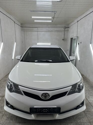 автомобиль купе: Toyota Camry: 2013 г., 2.5 л, Автомат, Бензин, Седан