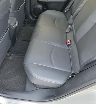 Toyota: Toyota Prius: 2019 г., 1.8 л, Вариатор, Гибрид, Лифтбек — 16