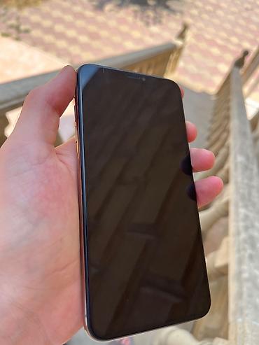 sazz problem: IPhone Xs Max, 64 GB, Matte Gold — 3