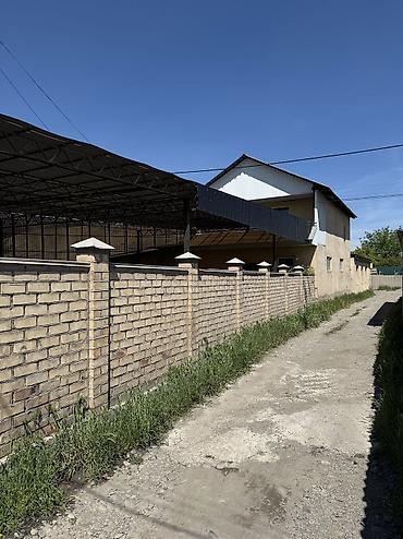 145: Продаётся квартира барачного типа Основные характеристики: - Отдельно — 3