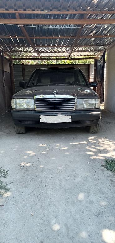 фургоны категории б: Mercedes-Benz 190 (W201): 0.2 л | 1990 г. Седан — 4