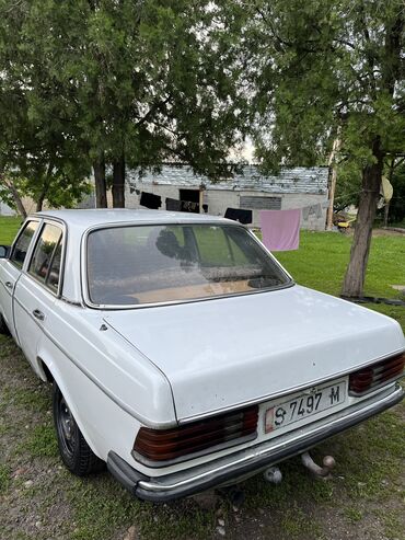 мерседес c63: Mercedes-Benz W123: 1979 г., 2.4 л, Механика, Дизель, Седан