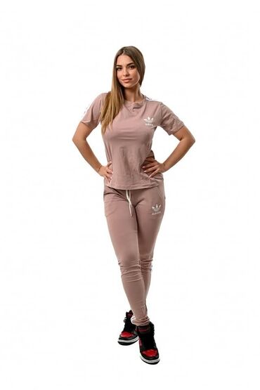 Kompleti: Adidas kompleti pamuk elastin 
S M L XL XXL
Cena 2300 din — 30