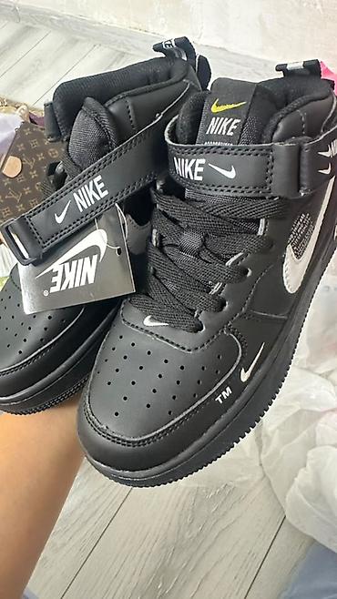 высокие кеды: Мужские кроссовки, 33, Nike, Новый, цвет - Черный, Самовывоз — 1