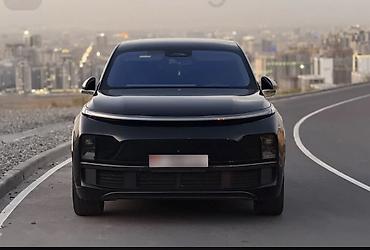 Lixiang: Lixiang L8: 2023 г., 1.5 л, Автомат, Электромобиль, Кроссовер — 1