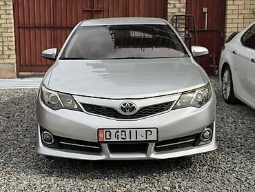 Toyota Camry: 2011 г., 3.5 л, Автомат, Бензин, Седан