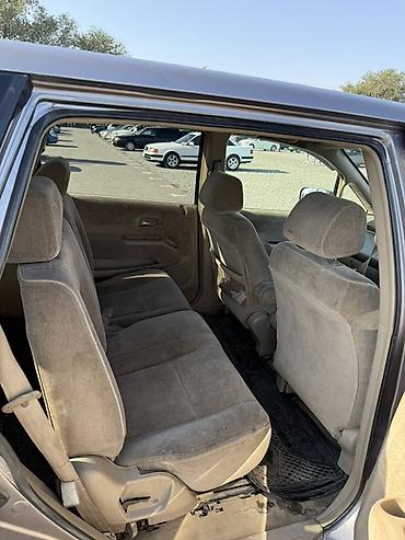 бампер surf: Honda Odyssey: 2000 г., 2.3 л, Автомат, Бензин, Универсал — 9
