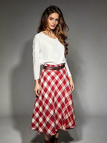 suknje za folklor: Karirane suknje: 2500 dinara
S M L XL — 2