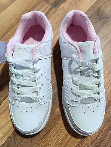 nike lilly: Ne propustite ove fenomenalne patike broj 36. Prelepe su — 1