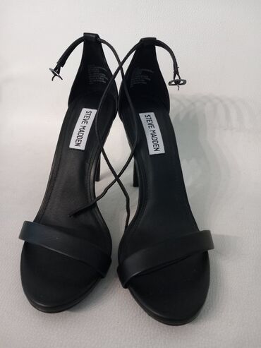 bueno sandale: Sandale, Steve Madden, 38