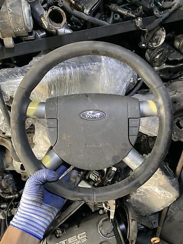 Рулевое колесо Ford с блоком кнопок и подушкой безопасности (Airbag)