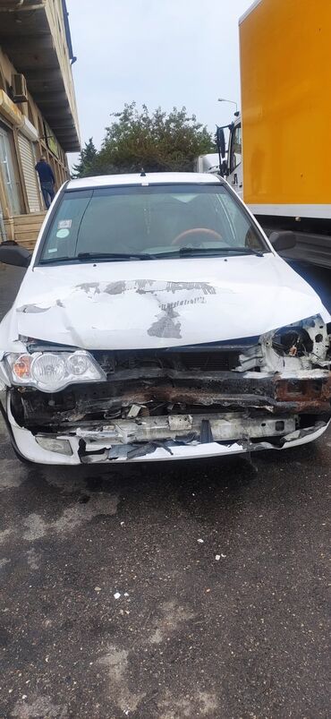 vuruq avtomobillerin satisi: Saipa : 1.3 l. | 2013 il | 270000 km. | Sedan