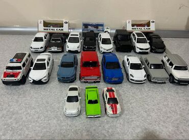 Oyuncaqlar: Təcili Satılır. Endirim Var. BMW avtomobil modelka — 26