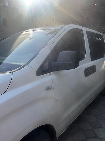 Hyundai: Hyundai H-1: 2011 г., 2.5 л, Механика, Дизель, Минивэн — 4