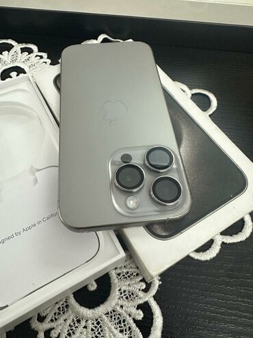 klaviatura apple: IPhone 15 Pro, 128 GB, Face ID