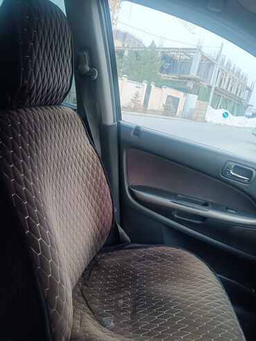 Honda: Honda Stream: 2001 г., 2 л, Автомат, Газ, Минивэн — 14