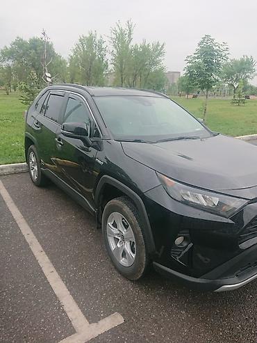 raf: Toyota RAV4: 2021 г., Автомат, Гибрид, Кроссовер — 3