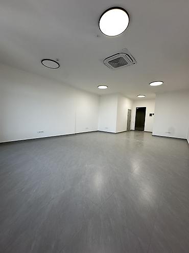 Аренда офисов: Аренда офисов, 65 м², В бизнес центре, С отдельным сан узлом, С системой безопасности, С юридическим адресом — 8