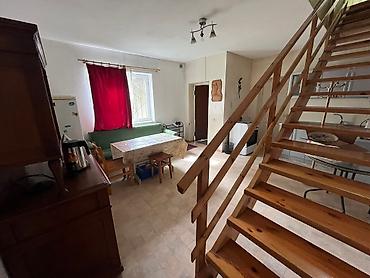 Долгосрочная аренда комнат: 90 м² — 2