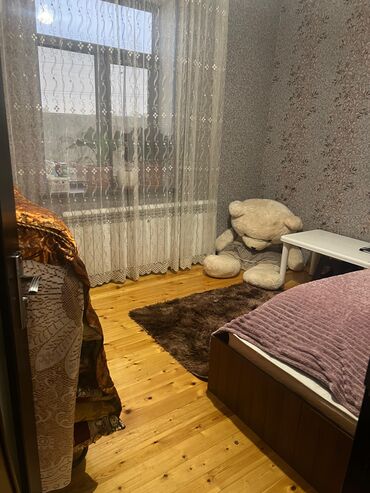 Həyət evləri və villaların satışı: Xırdalan dairəsi çox gözəl yerde yerlesir 2evdi küçələri ayridi 2ailə — 26