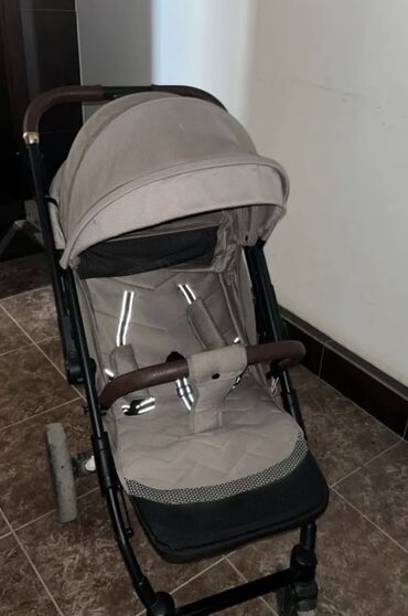 Modullu arabalar: Klassik gəzinti arabası, Kidilo, İşlənmiş, Cins: Oğlan, Yaş: 24-30 ay, Ünvandan götürmə