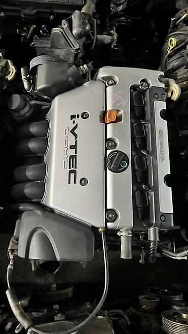 Двигатель Honda i‑VTEC DOHC - Тип: бензиновый рядный 4‑цилиндровый